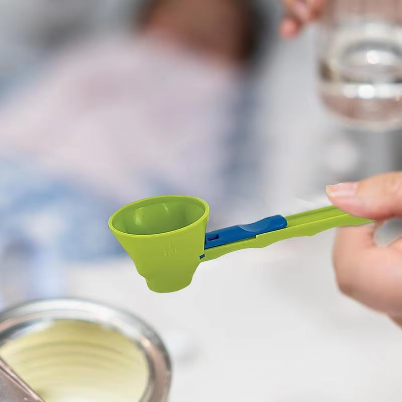 No Spill Funnel Scoop